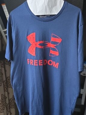 Under Armor Men's Tshirt